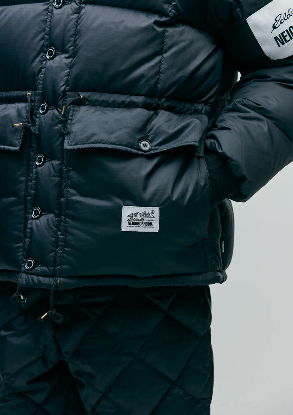 NEIGHBORHOOD x EDDIE BAUER KARAKORAM DOWN JACKET 252ZMEBN-JKM01