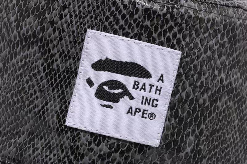 BAPE SNAKE REVERSIBLE BUCKET HAT 1I80-181-001